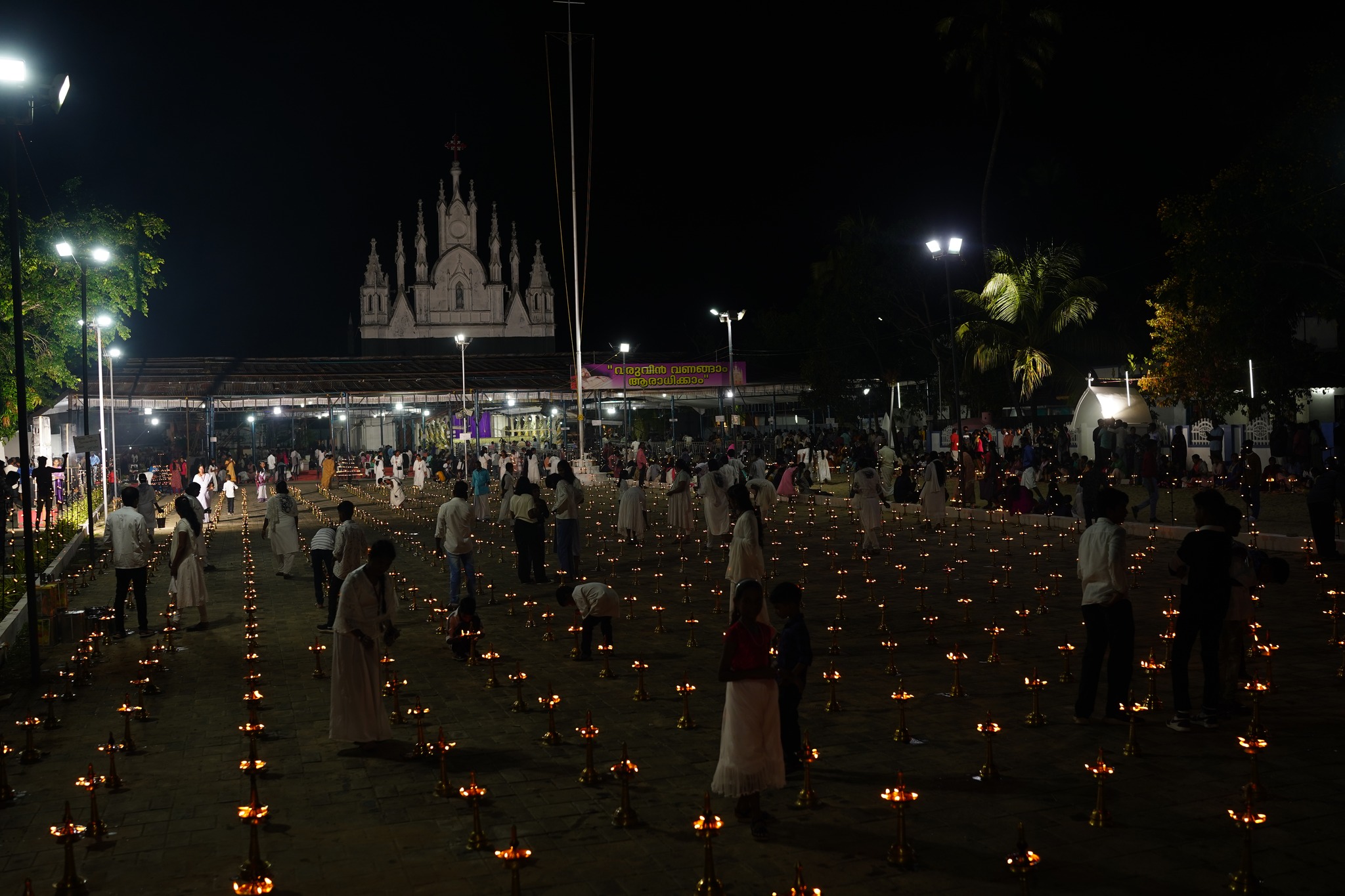 Deepakazhcha — Nilavilakku oil lamps illuminating Thankey Church on Maundy Thursday night