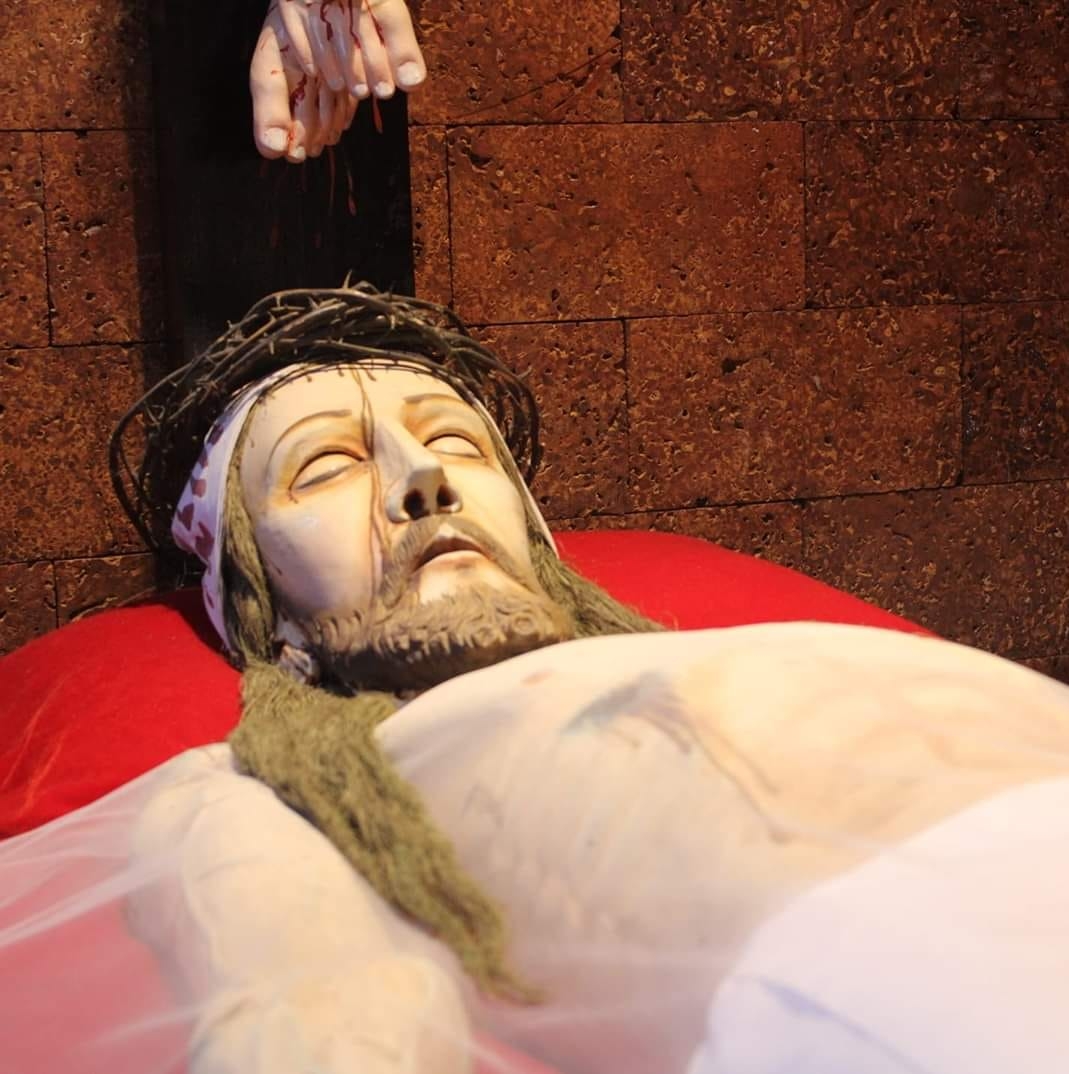 Main profile view of the Miraculous Statue